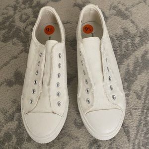 BRAND NEW Sincerely Jules Women’s Shoe 9.5